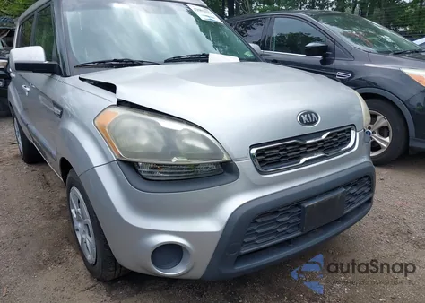 2013 Kia Soul z USA, uszkodzony, nr VIN KNDJT2A55D7484973